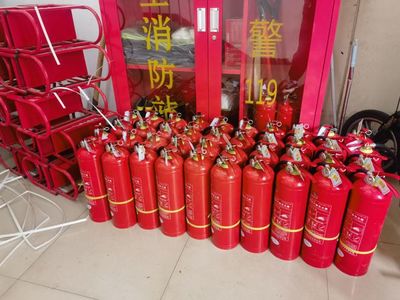 消防安全 | 华翠社区排查更新灭火器 牢固社区\
